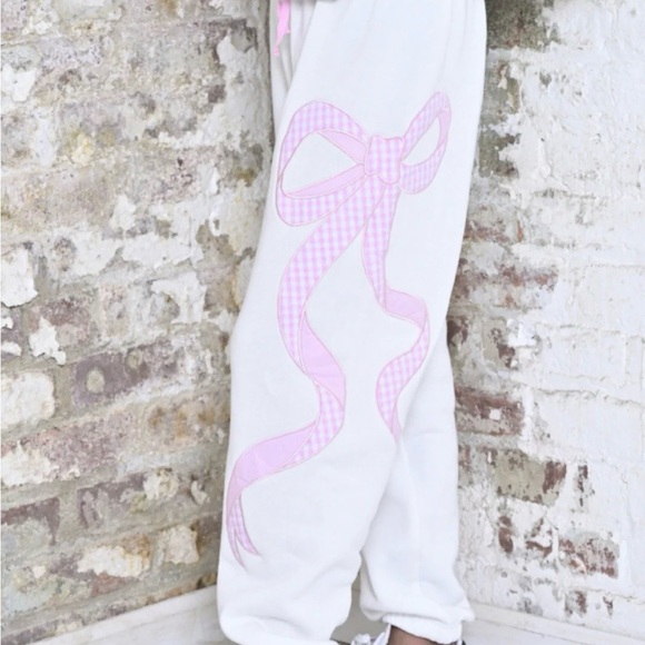 Katie J NYC White and Pink Jogger Set. Like new - Picture 3 of 10